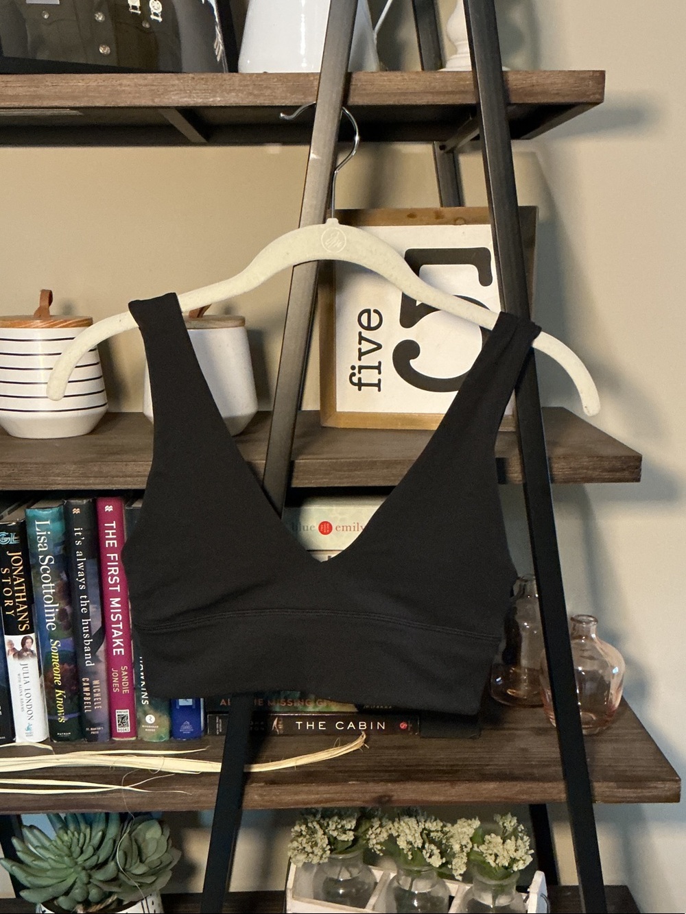 lululemon athletica Black Align V Neck Bra Size 6